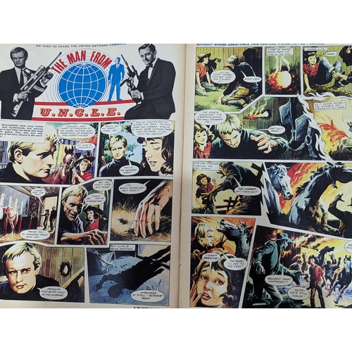 607 - A collection of 1966 Lady Penelope comic books.