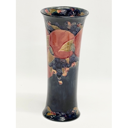 8 - A large early 20th century signed William Moorcroft ‘Pomegranate’ vase. Burslem England. 26.5cm