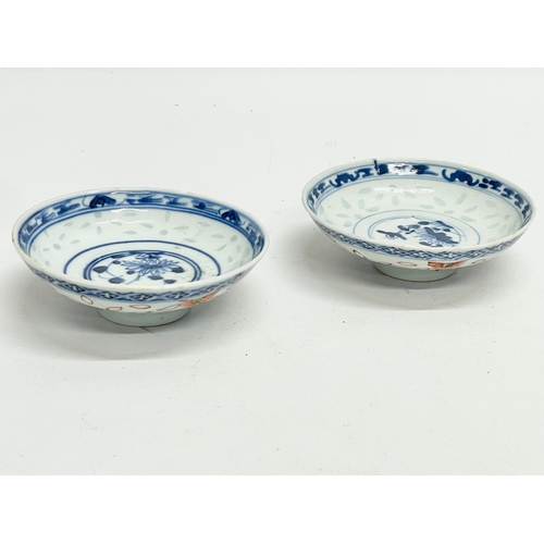 88 - A collection of 19th century Chinese porcelain. 3 19th century Kangxi Nian Zhi style porcelain bowls... 