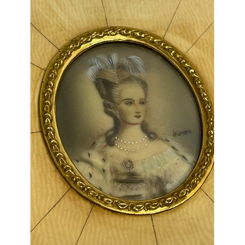 182 - A vintage Georgian style painted miniature. 8.5x10cm