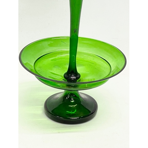 148 - A Victorian Bristol Green epergne. 20x35cm