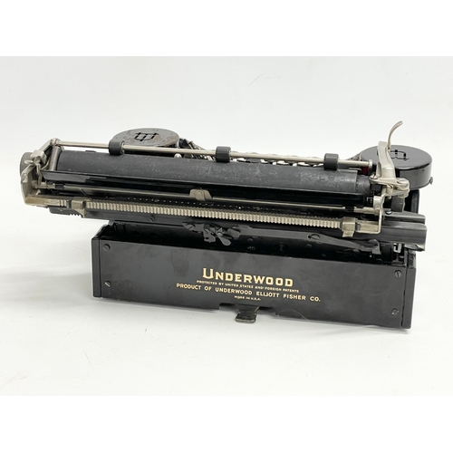 261F - A vintage Underwood Portable typewriter in case.