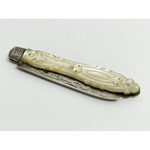 462 - A Victorian silver and Mother of Pearl fruit knife. 15.5cm open.