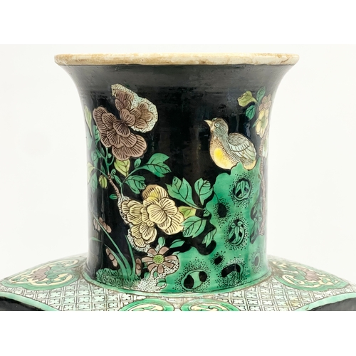 1 - A large Square Chinese Kangxi Famille Noir vase. Prunus and flying Magpie motif. Kangxi 6 character ... 