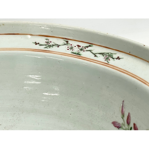 3 - An 18th century Chinese Qianlong Famille Rose washbowl. 1736-1799. 41x13cm