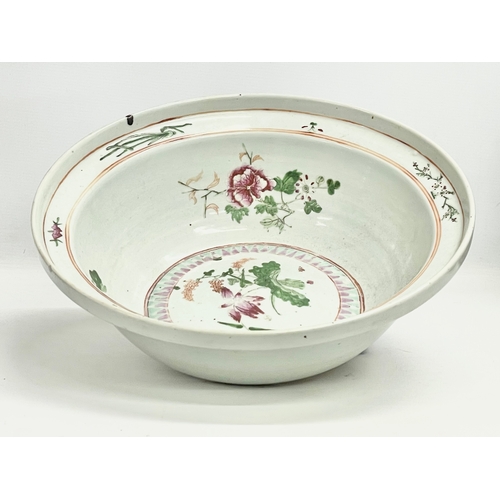 3 - An 18th century Chinese Qianlong Famille Rose washbowl. 1736-1799. 41x13cm