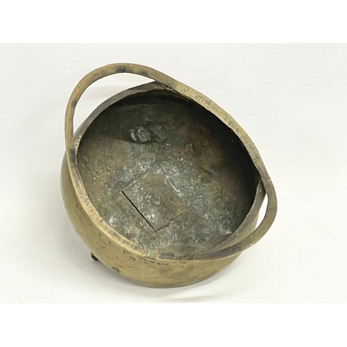 8 - A late 19th century Chinese brass censer. 11.5x10x6cm