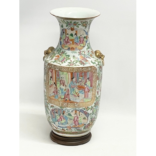 10 - A large late 19th century Chinese Tongzhi Famille Rose vase with gilt Foo Dog, ring handle moulding ... 