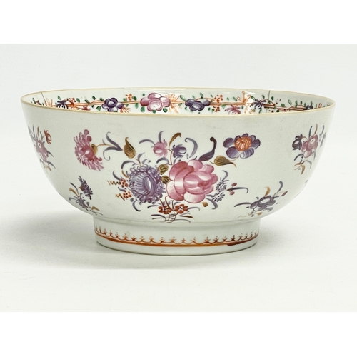 47 - A late 18th/early 19th century Famille Rose bowl. 20x9cm