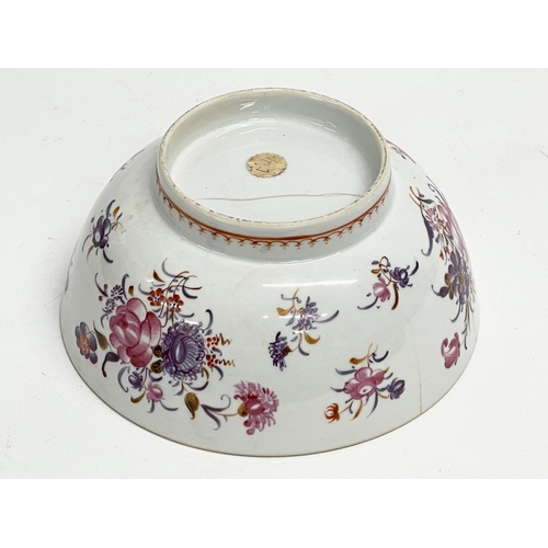 47 - A late 18th/early 19th century Famille Rose bowl. 20x9cm