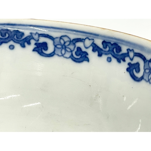 18 - An early 20th century Japanese blue and white porcelain bowl on stand. 15.5x8cm