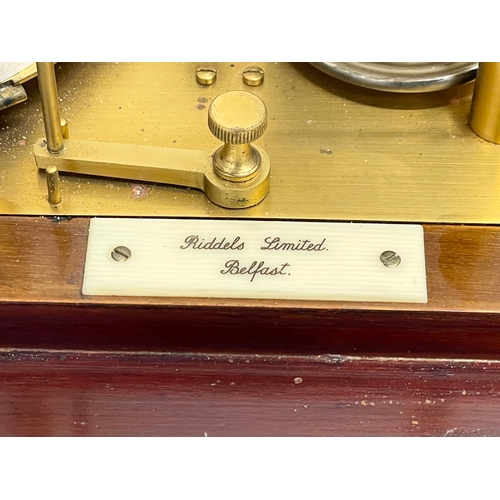 81 - A vintage Barograph. Riddels Limited, Belfast. 37x23x19cm