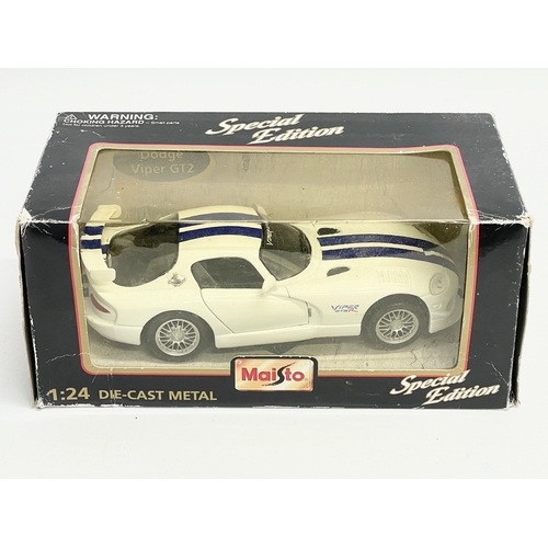 393 - 2 model cars out boxes. A Special Edition Maisto Viper GTSR, 1:24 die-cast metal. Collectors Quality... 