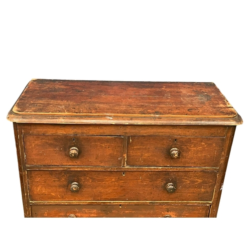 1018 - A Victorian pine chest of drawers. 112x48x119cm (9)