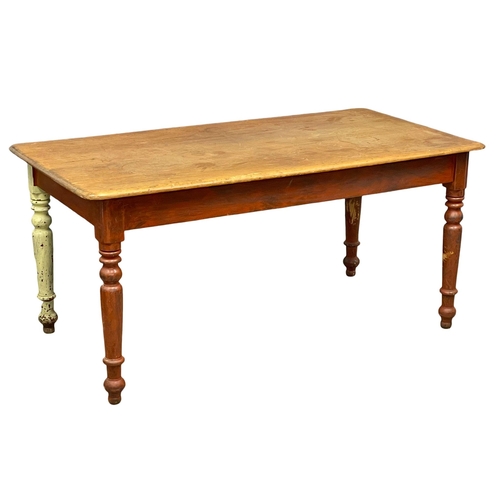 1026 - A large Victorian pine farmhouse kitchen table. 151x79x71cm (9)