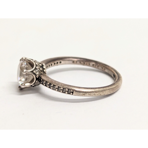 449 - A silver Pandora ring