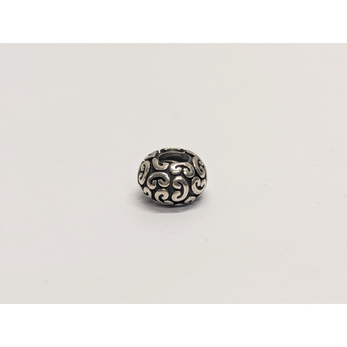 513 - A Pandora charm