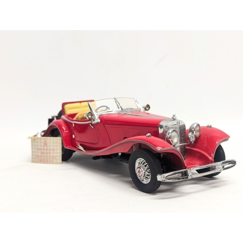 548 - 2 Franklin Mint model cars, '1935 Mercedes Benz 500K Special Roadster,' and '1938 Rolls Royce Phanto... 