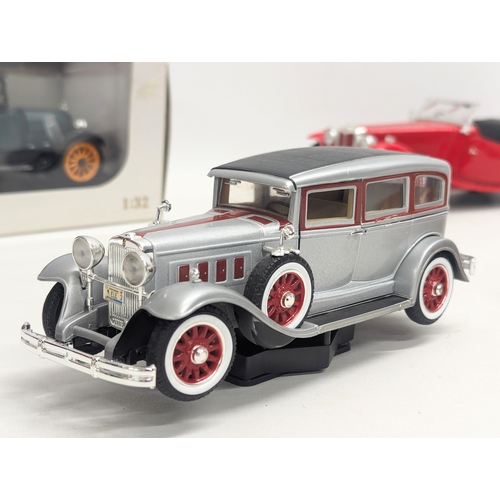 561 - 4 model car toys