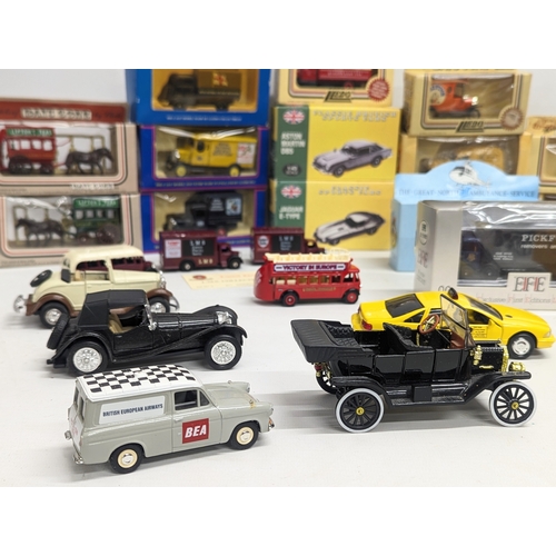 564 - A collection of model cars including Lledo 'Days Gone,' Matchbox, etc