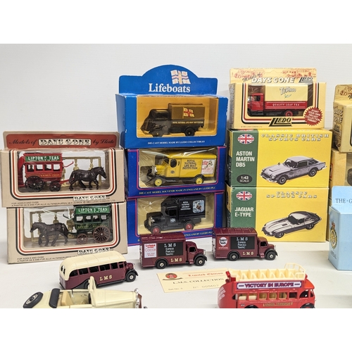 564 - A collection of model cars including Lledo 'Days Gone,' Matchbox, etc