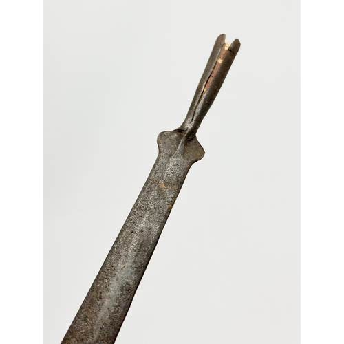 44 - A 19th/early 20th century African Tribal hunting spear. 79cm