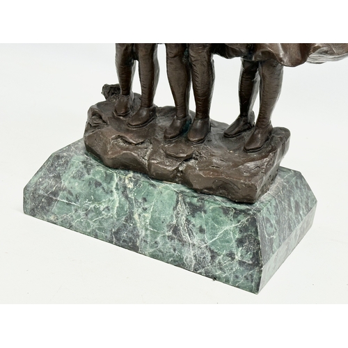 61 - A good quality bronze ‘Girls in the Rain’ figure on marble base. In the manner of DH Chiparus. 19x12... 