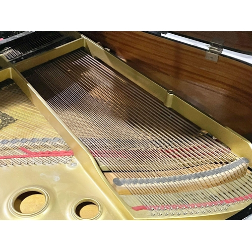 1152 - A Yamaha G1 Baby Grand Piano. RE 4638787.