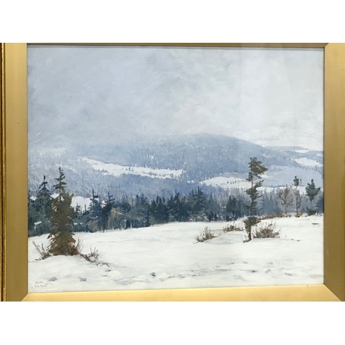 118 - A large signed early 20th century oil painting on board in a quality gilt frame. 52x42cm. Frame 74x6... 