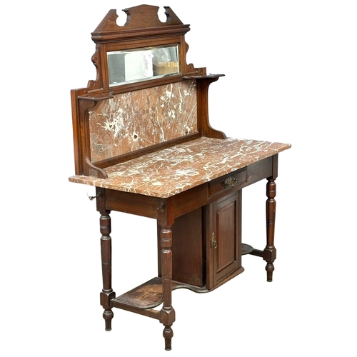 1063 - A late Victorian marble top washstand. Circa 1890. 115x54x150 (5)