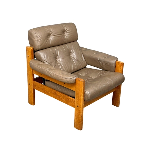 1113 - A Norwegian ‘Montana’ Mid Century teak and leather armchair by Ekorness. 1970. (6)