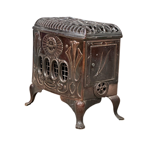 171 - A 1920’s French stove by Negus. 47x36x53cm