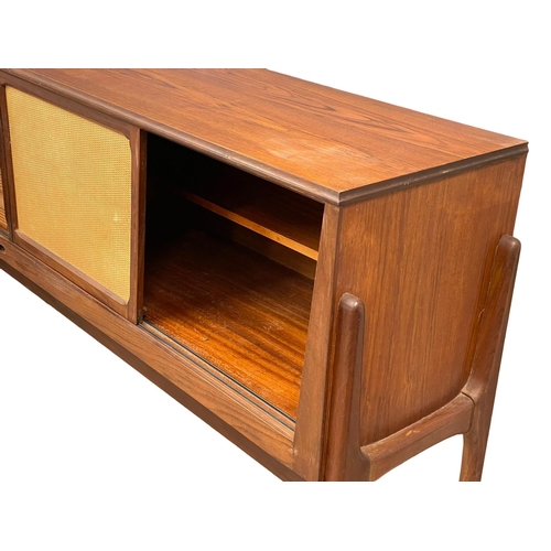 814 - An Elliots of Newbury Mid Century teak dining set. Highboard with retracting drop leaf dining table ... 