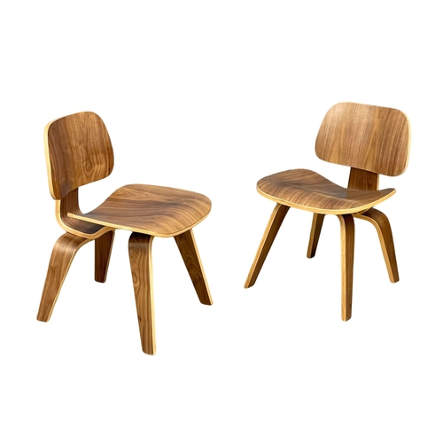 847 - 4 Charles Eames style “DCW” chairs. (2)