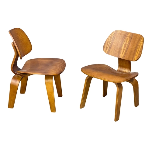 847 - 4 Charles Eames style “DCW” chairs. (2)