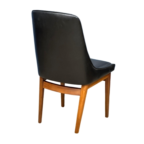 853 - A set of 4 good quality Mid Century teak and black vinyl dining chairs. 1960’s. (7)