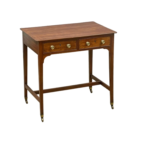 860 - A George III mahogany side table with 2 drawers. Circa 1800. 76x50x74cm (1)