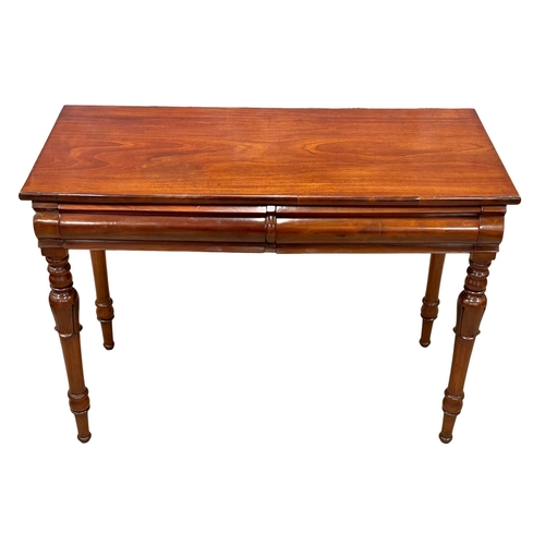 891 - A Victorian mahogany side table with 2 drawers. 108x48x79cm. (1)