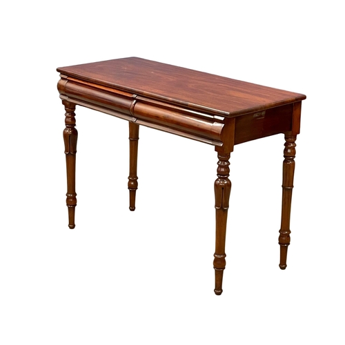 891 - A Victorian mahogany side table with 2 drawers. 108x48x79cm. (1)