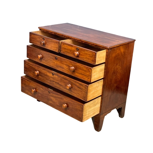 921 - A good quality George IV inlaid mahogany chest of drawers, with original Bun Handles on splayed brac... 