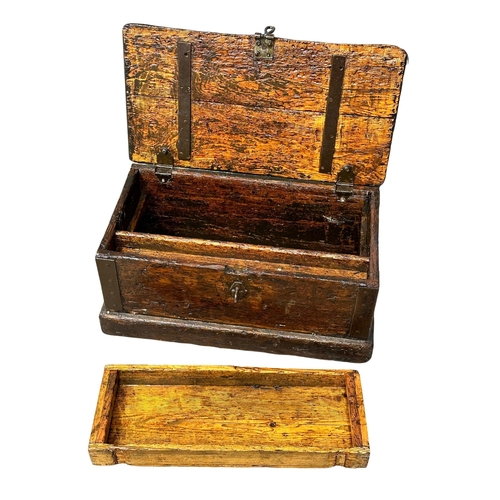 93 - A large Victorian tool trunk. 79x41x39cm