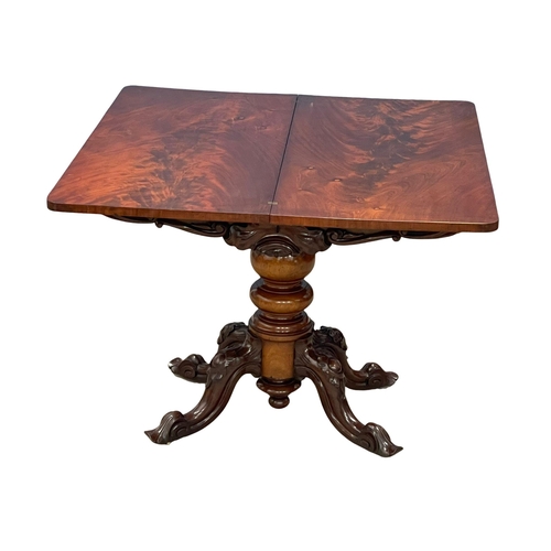 947 - A good quality early Victorian mahogany turnover tea table. Circa 1840. 96x47.5x75cm (2)