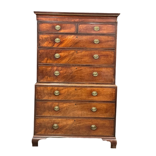 959 - A large George III mahogany chest on chest. Circa 1800. 114x52x180.5cm (7)