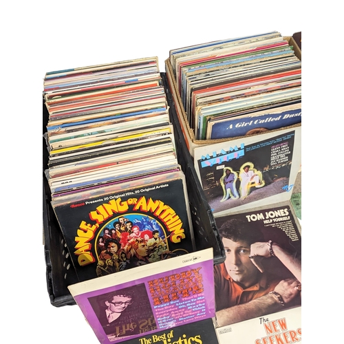 384 - Large quantity of records