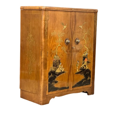 904 - A vintage Chinese style Chinoiserie folding bar with Birdseye Maple top. 182x43.5x104.5cm (5)