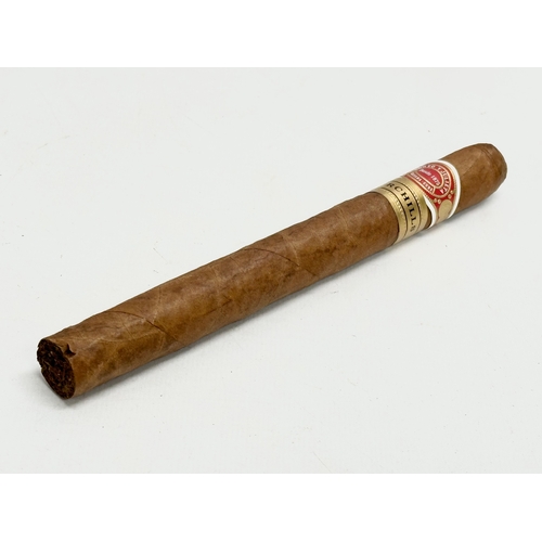 68 - 3 Churchills Cuban cigars. Romeo Y Julieta. 18cm