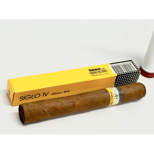 69 - 4 Cuban cigars. 3 Romeo Y Julieta Romeo No.1 and a Cohiba Siglo IV.