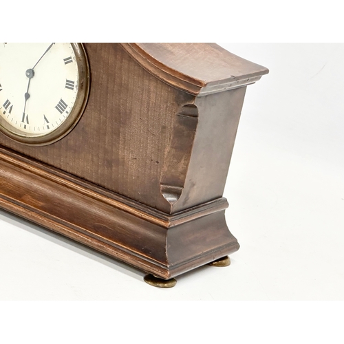 217 - An early 20th century French mantle clock. 30x10x17cm