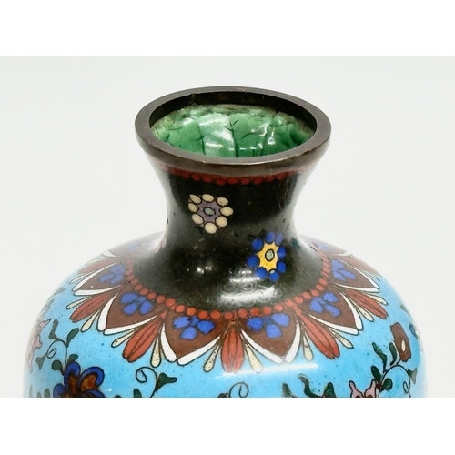 224 - A good quality early 20th century cloisonné enamelled vase. 15cm