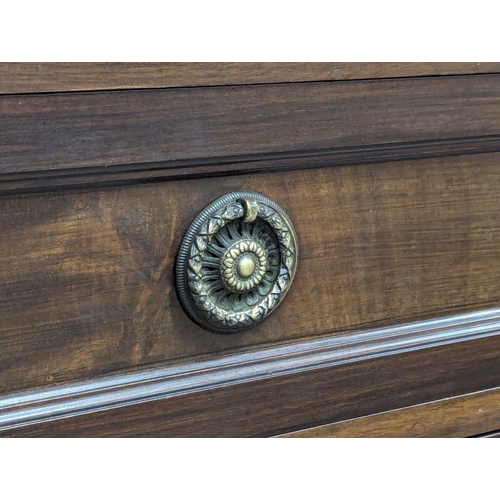 1021 - A good quality Victorian style mahogany chest of drawers with brass ring handles. 107cm x 54cm x 107... 